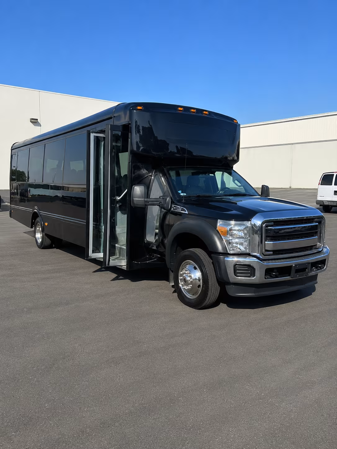 Provo Birthday, Sweet 16, & Quinceañera Transportation party bus exterior