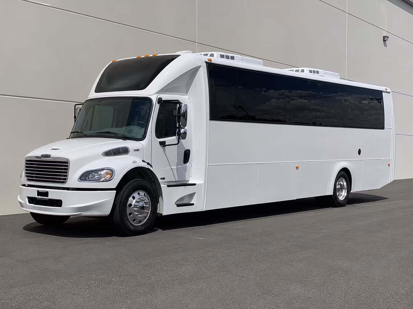 Sandy Homecoming & Prom Party Bus Rentals