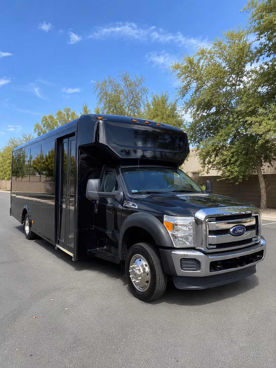 Sandy Winery Tour & Pub Crawl Transportation